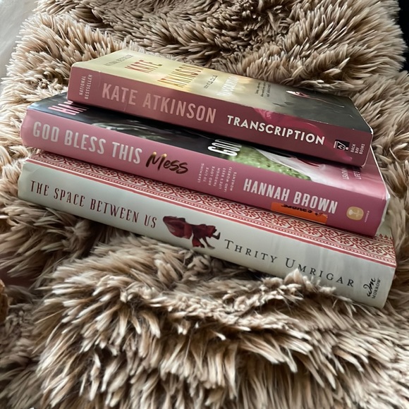 Lot of 3‎ popular novels - Picture 1 of 4